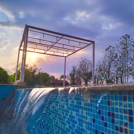 Wow Stayz2 Pachmarhi Foothill Cottages 외부 사진