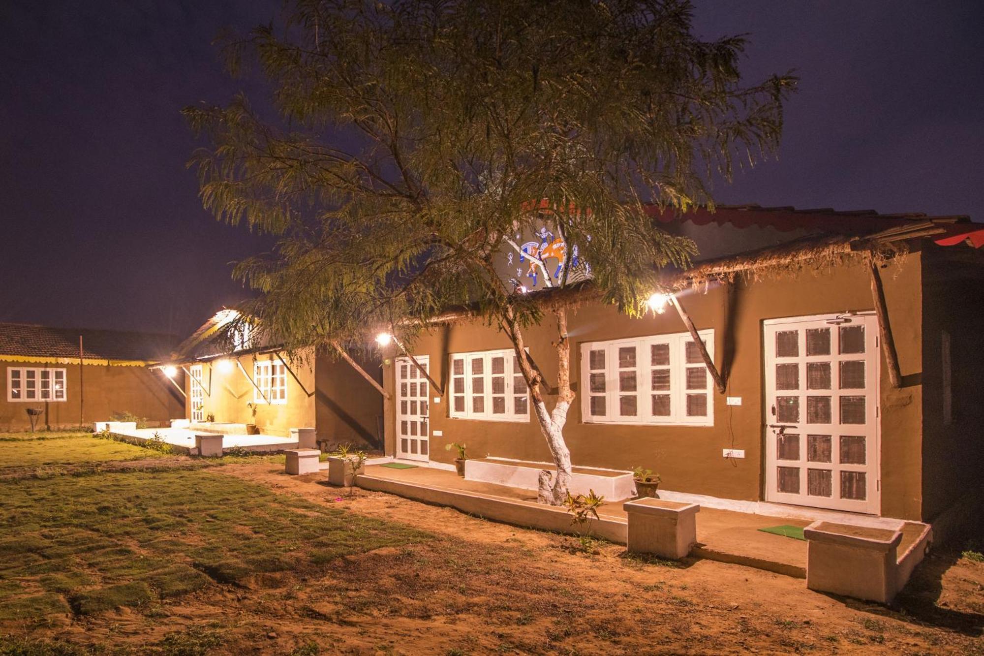 Wow Stayz2 Pachmarhi Foothill Cottages 외부 사진