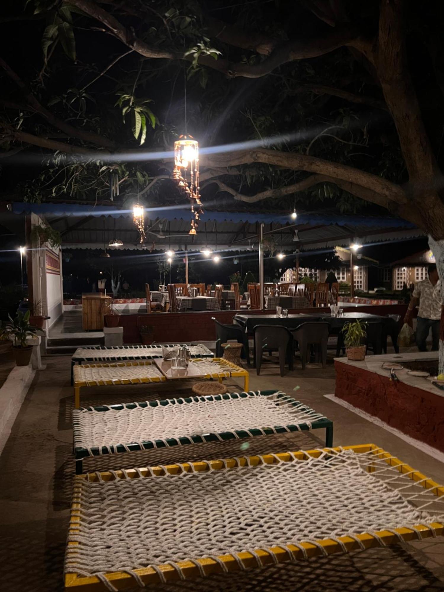 Wow Stayz2 Pachmarhi Foothill Cottages 외부 사진