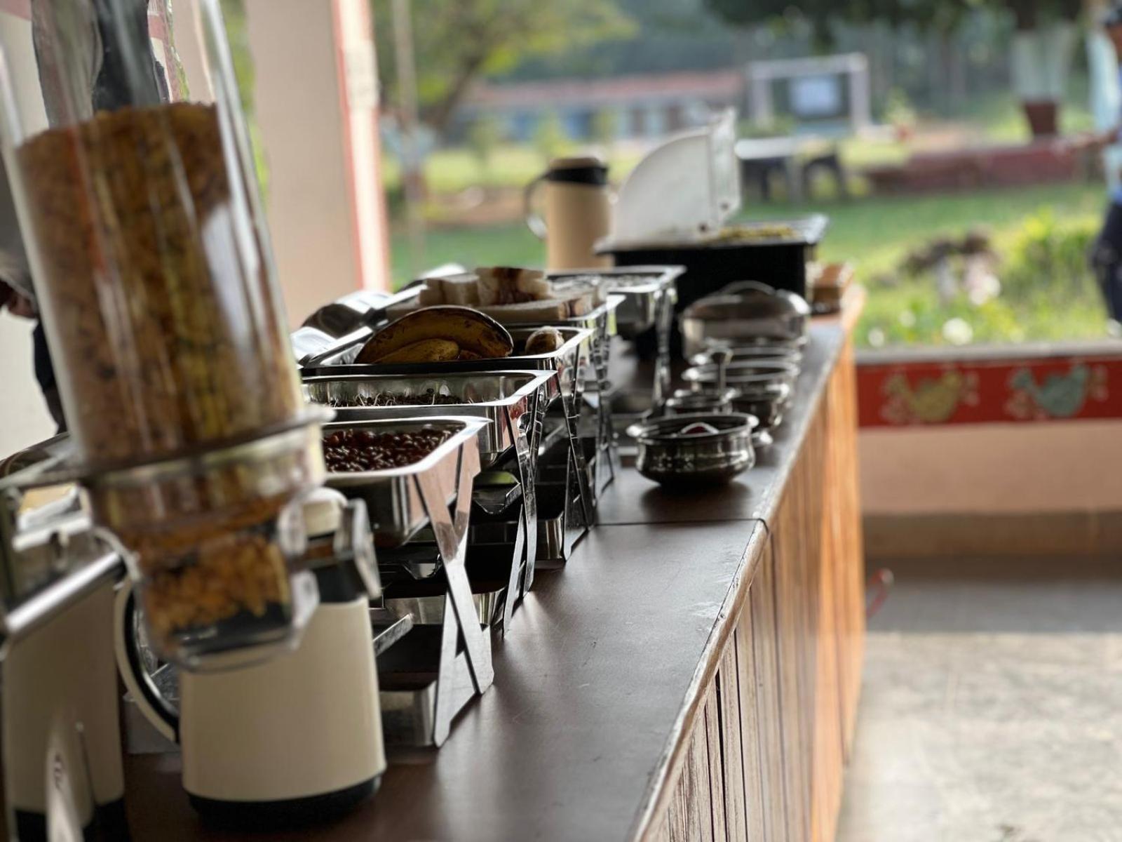 Wow Stayz2 Pachmarhi Foothill Cottages 외부 사진