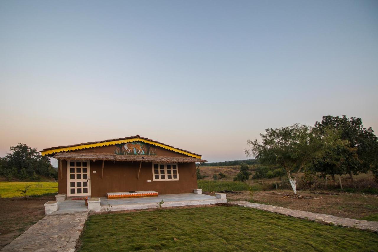 Wow Stayz2 Pachmarhi Foothill Cottages 외부 사진