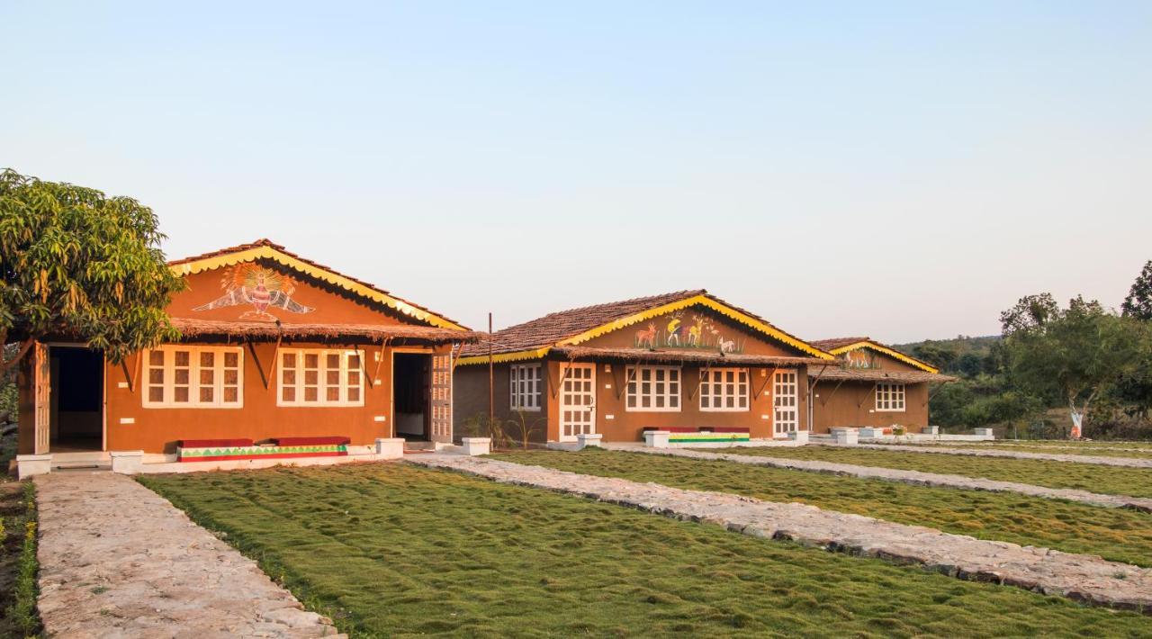 Wow Stayz2 Pachmarhi Foothill Cottages 외부 사진