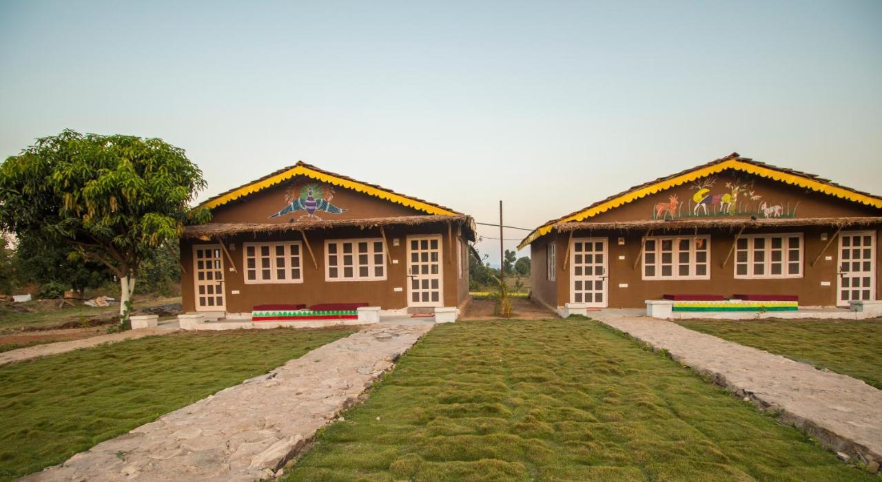 Wow Stayz2 Pachmarhi Foothill Cottages 외부 사진